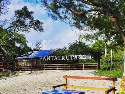 Menilik Asal-usul Nama Pantai Kutang di Lamongan