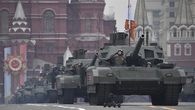 Kementerian Pertahanan Inggris membocorkan rencana Rusia yang akan mengerahkan tank terkuat T-14 Armata ke Ukraina.