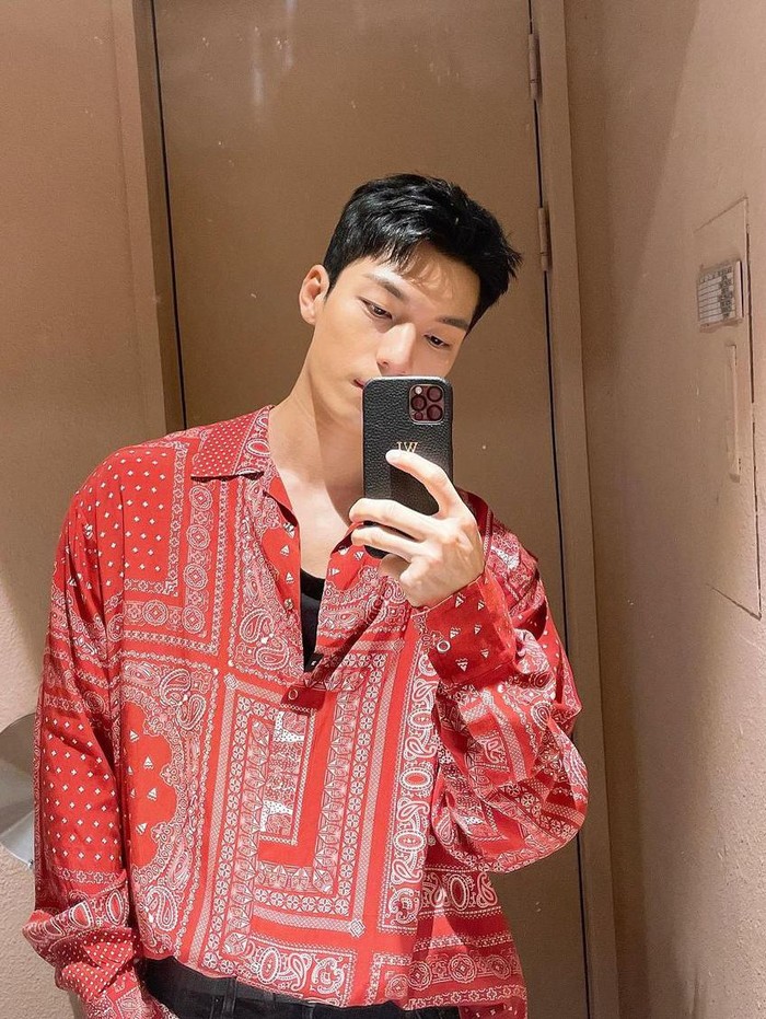 Sementara itu, Wi Ha Joon baru saja menyelesaikan drama terbarunya Bad and Crazy. Setelah itu, ia akan kembali dalam proyek drama berjudul Little Women bersama Kim Go Eun, Nam Ji Hyun, dan Park Ji Hoo./ Foto: Instagram.com/wi__wi__wi