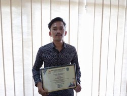 Lewat Selancar, Dean Permana Harumkan Indonesia di Mata Asia