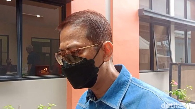Doddy Sudrajat Doddy Sudrajat menjawab tudingan soal komentar minta jatah uang donasi.
