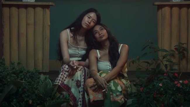 Review film: kisah Before, Now, & Then bukan hanya sekadar menampilkan drama seorang perempuan yang rumah tangganya terusik dan segala traumanya.