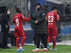 Naby Keita Nangis Dengar Kabar Klopp Mundur dari Liverpool