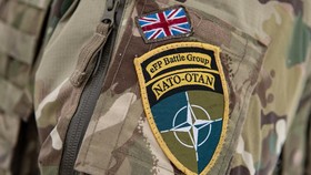 NATO 'Ngotot' Mau Bangun Pangkalan Militer Dekat Rusia