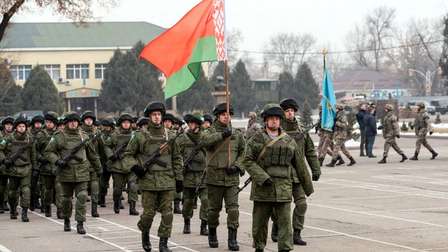 Belarus mengumumkan inspeksi militer pada Selasa (13/12) untuk peningkatan persiapan tempur.