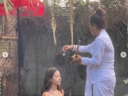 Viral Upacara Melukat Dikomersialkan, Cuma Buat Konten Instagram?