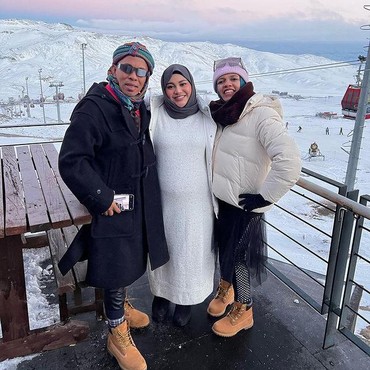 Aurel Video Call Mertua, Ekspresi Ayah Atta Halilintar Disorot