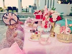 8 Gaya Kece Gendis, Cucu Bambang Trihatmodjo Sudah Stylish Sejak Kecil