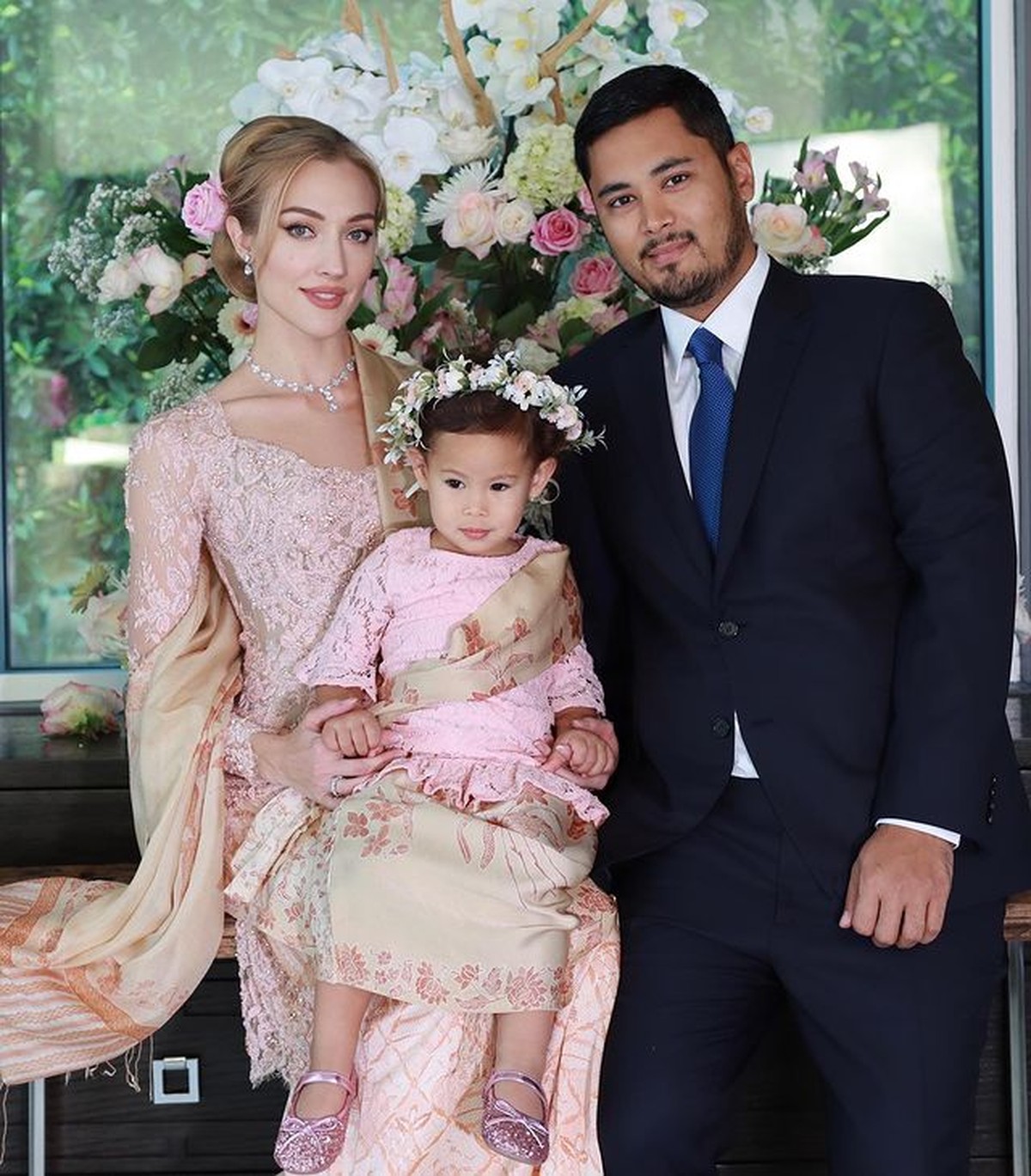 Anak Panji Trihatmodjo dan Varsha Strauss memiliki gaya yang kece dan stylish sejak kecil&period; Yuk&comma; intip potretnya&excl;