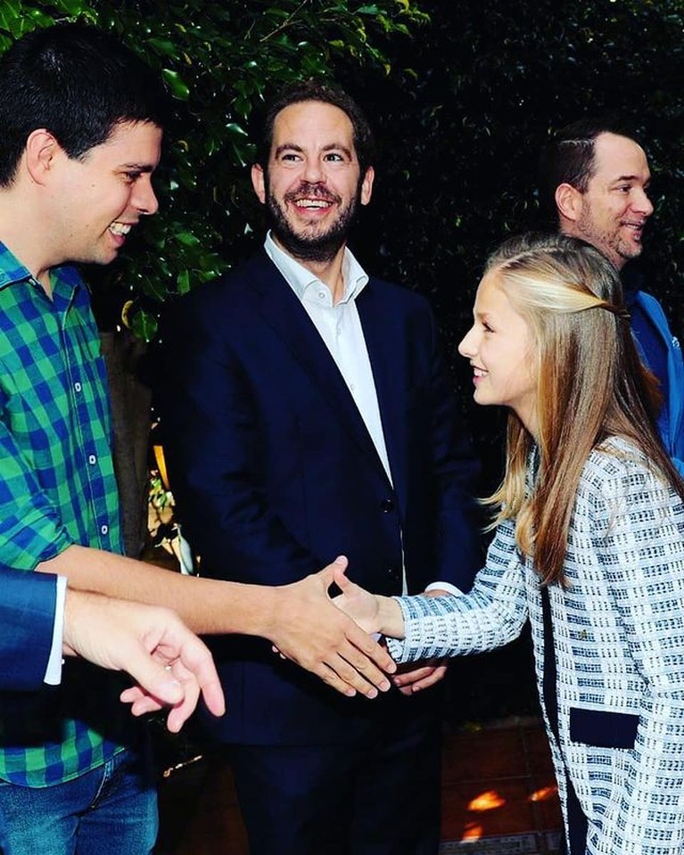 Potret Princess Leonor Kerajaan Spanyol Paras cantik Putri Leonor anak pasangan King Felipe VI dan Queen Letizia dari kerajaan Spanyol curi perhatian. Yuk, intip potretnya!