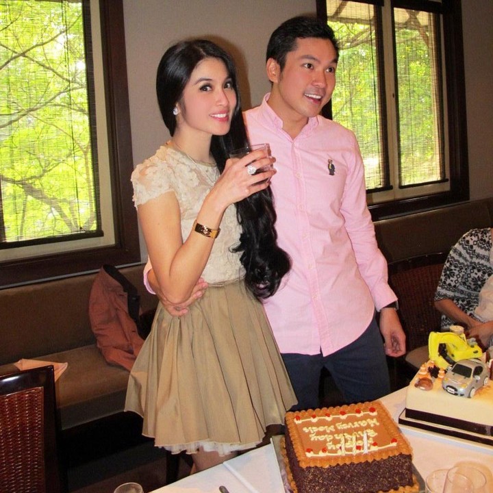 <p>Sandra Dewi menikah dengan Harvey Moeis pada 8 November 2016, Bunda. (Foto: Instagram @sandradewi88)<br /><br /><br /></p>