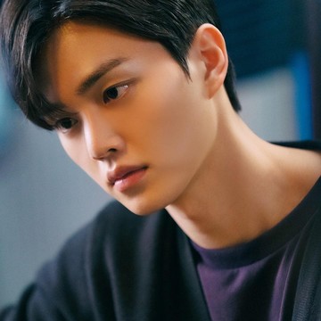 Jadi 'Anak Kesayangan' Netflix, Ini 5 Drakor Populer yang Dibintangi Song Kang!