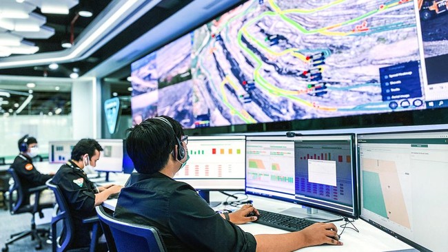 PT Petrosea Tbk. terus menangkap peluang bisnis baru proyek-proyek mineral sebagai bagian implementasi strategi diversifikasi, digitalisasi, dan dekarbonisasi.