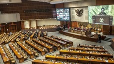 Anggota F-Demokrat Pidato di Mimbar Paripurna Tolak Perppu Ciptaker