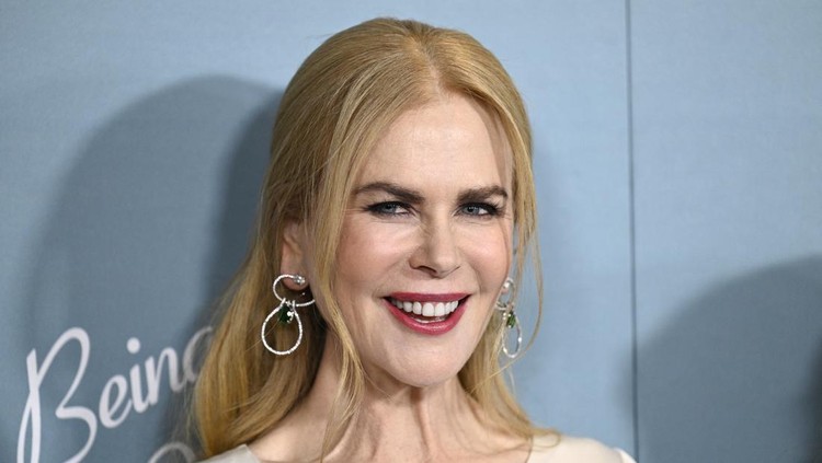 Nicole Kidman attends the premiere of 