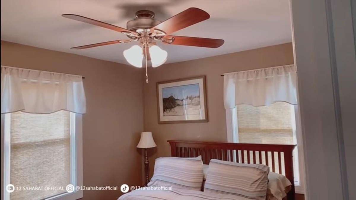 Lama tak terdengar kabarnya&comma; Kia AFI telah hijrah dan kini tinggal di Amerika&period; Yuk&comma; kita intip potret rumahnya di Amerika&excl;