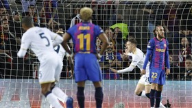 Hasil Lengkap Liga Europa: Barcelona Imbang, Dortmund dan Lazio Keok