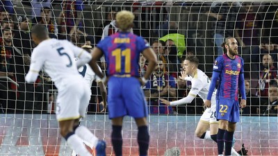 img-title Hasil Lengkap Liga Europa: Barcelona Imbang, Dortmund dan Lazio Keok