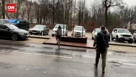 VIDEO: Momen Sirene Darurat Bunyi di Ukraina saat Siaga Invasi Rusia
