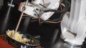 FOTO: Bouebo, Robot Swiss yang Pintar Memasak