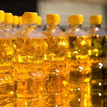 Netizen Baper Lihat Video Suami Kasih Kado Ultah Istri 1 Dus Minyak Goreng