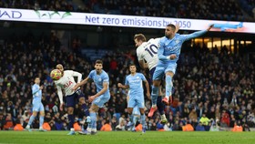 FOTO: Harry Kane Jadi Bencana Man City