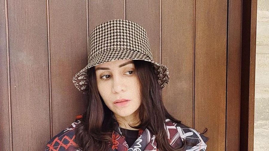 Momo Geisha dinyinyiri tua hingga dituduh oplas.