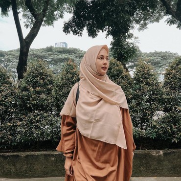 Tampil Berhijab, Paula Verhoeven Minta Didoakan Dapat Hidayah