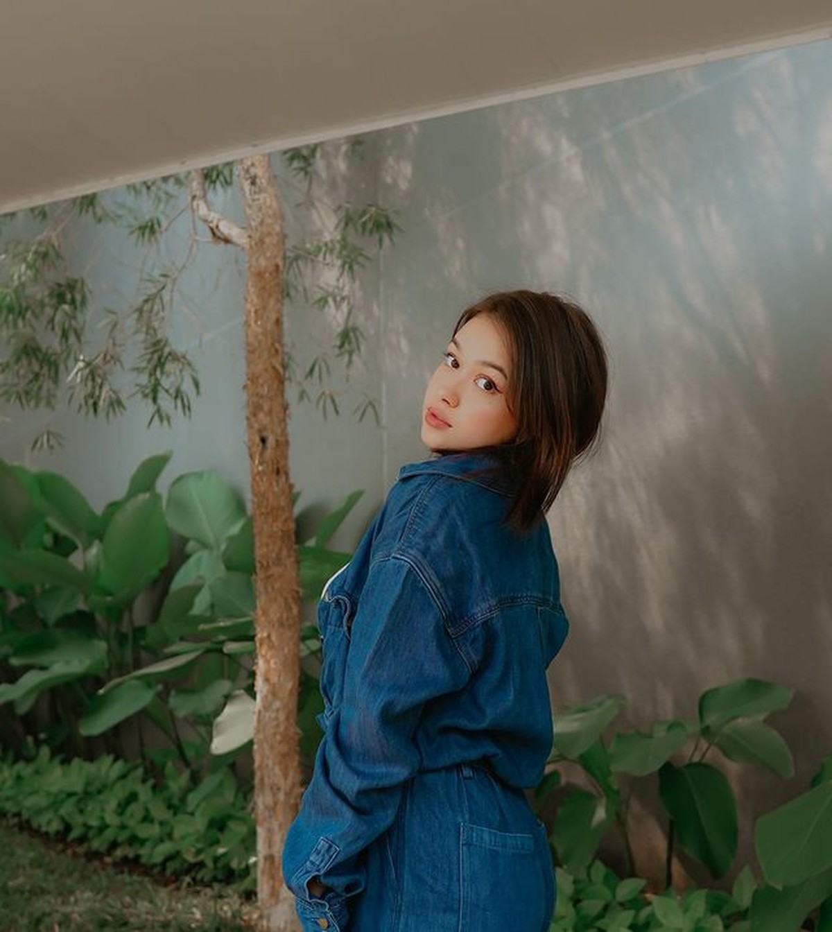 Nama Rebecca Klopper langsung jadi sorotan usai berboncengan dengan Fadly Faisal kakak Fuji&period; Yuk&comma; intip potretnya&excl;