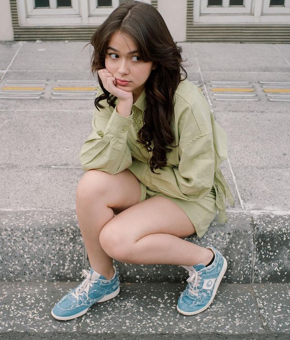 Nama Rebecca Klopper langsung jadi sorotan usai berboncengan dengan Fadly Faisal kakak Fuji&period; Yuk&comma; intip potretnya&excl;