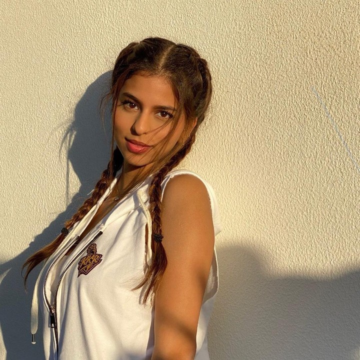 <p>Lewat Instagram, Suhana menjelma jadi wanita yang sangat populer di negara asalnya. Ia juga sering terlihat menjadi model, dan bergaul dengan para sosialita. Akun Instagram Suhana kini sudah mendapatkan 2,3 juta followers. (Foto: Instagram @suhanakhan2)</p>
