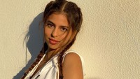 <p>Lewat Instagram, Suhana menjelma jadi wanita yang sangat populer di negara asalnya. Ia juga sering terlihat menjadi model, dan bergaul dengan para sosialita. Akun Instagram Suhana kini sudah mendapatkan 2,3 juta followers. (Foto: Instagram @suhanakhan2)</p>