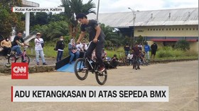 VIDEO: Adu Ketangkasan di Atas Sepeda BMX