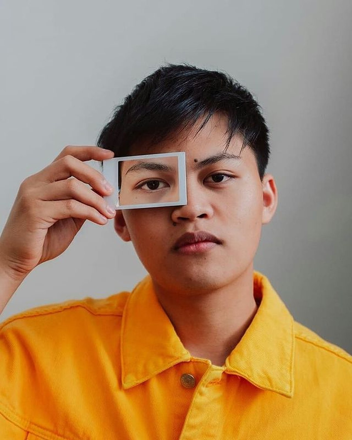 Nama Agung Hapsah YouTuber yang disebut mirip Rizky Febian tengah jadi trending karena diisukan meninggal&period; Yuk&comma; intip potretnya&excl;