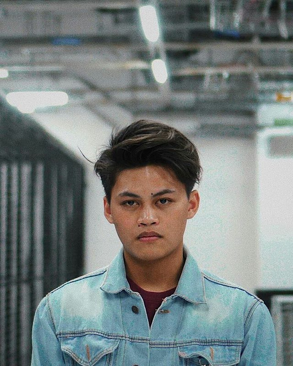 Nama Agung Hapsah YouTuber yang disebut mirip Rizky Febian tengah jadi trending karena diisukan meninggal&period; Yuk&comma; intip potretnya&excl;
