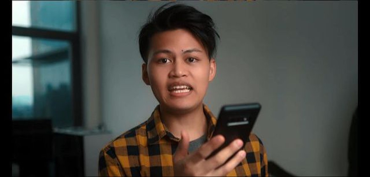 Nama Agung Hapsah YouTuber yang disebut mirip Rizky Febian tengah jadi trending karena diisukan meninggal&period; Yuk&comma; intip potretnya&excl;