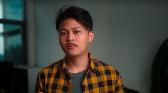 YouTuber Agung Hapsah memutuskan kembali mengunggah video pada Minggu (20/2) setelah sempat vakum selama lebih dari setahun.