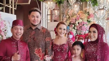 img-title Igun Siap Nikahi Ayu Ting Ting 2023, Ayah Rojak Dapat Rumah di Menteng