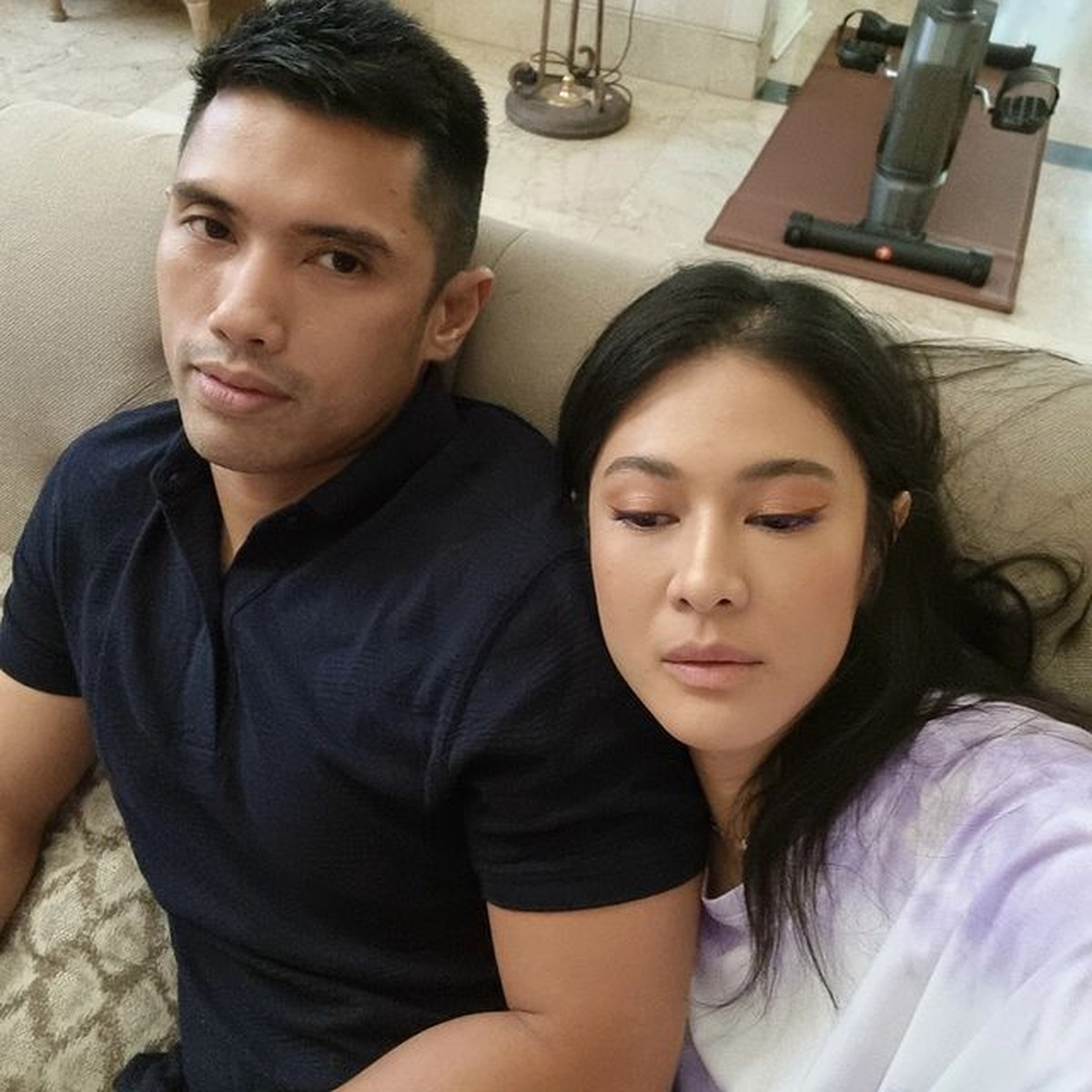 Pernikahan Dian Sastro dan Maulana Indraguna Sutowo harmonis dan jarang diterpa isu miring kini jadi sorotan&period; Yuk&comma; intip potretnya&excl;