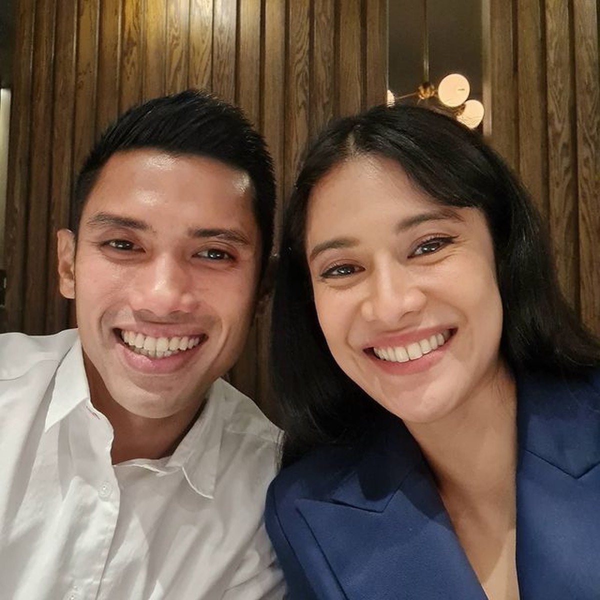 Pernikahan Dian Sastro dan Maulana Indraguna Sutowo harmonis dan jarang diterpa isu miring kini jadi sorotan&period; Yuk&comma; intip potretnya&excl;