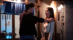 Park Min-young Sulit Tahan Tawa Sebelum Dicium Song Kang di Drama