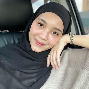 Sambut Puasa Pertama, Fati Indraloka Kenang Almarhum Babe Cabita