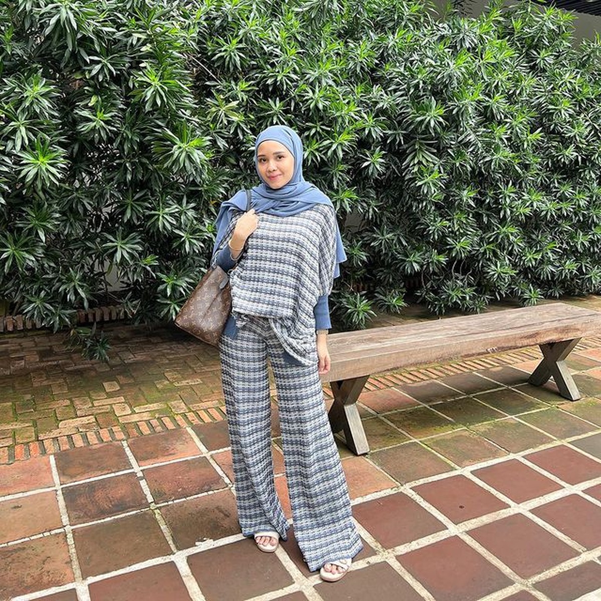 Fati Indraloka Istri Babe Cabita