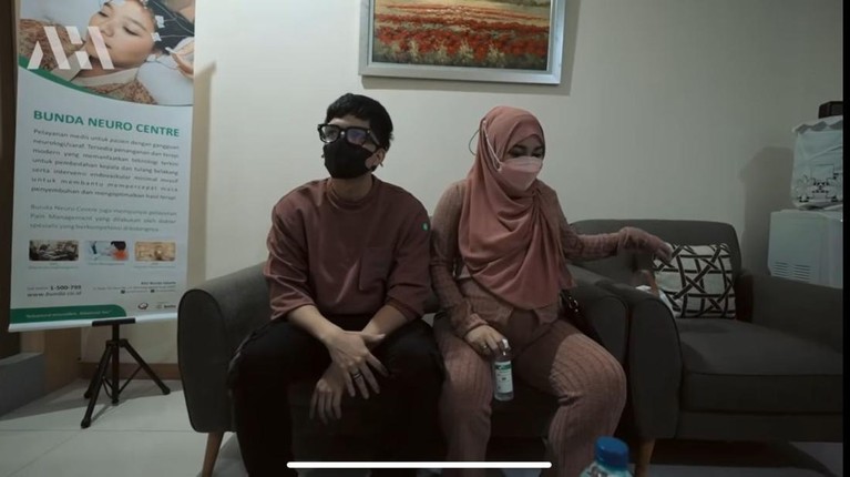 Kamar Bersalin Aurel Tak tanggung-tanggung Atta Halilintar sewa satu lantai rumah sakit sambut kelahiran buah hatinya. Yuk, intip kamar persalinannya!