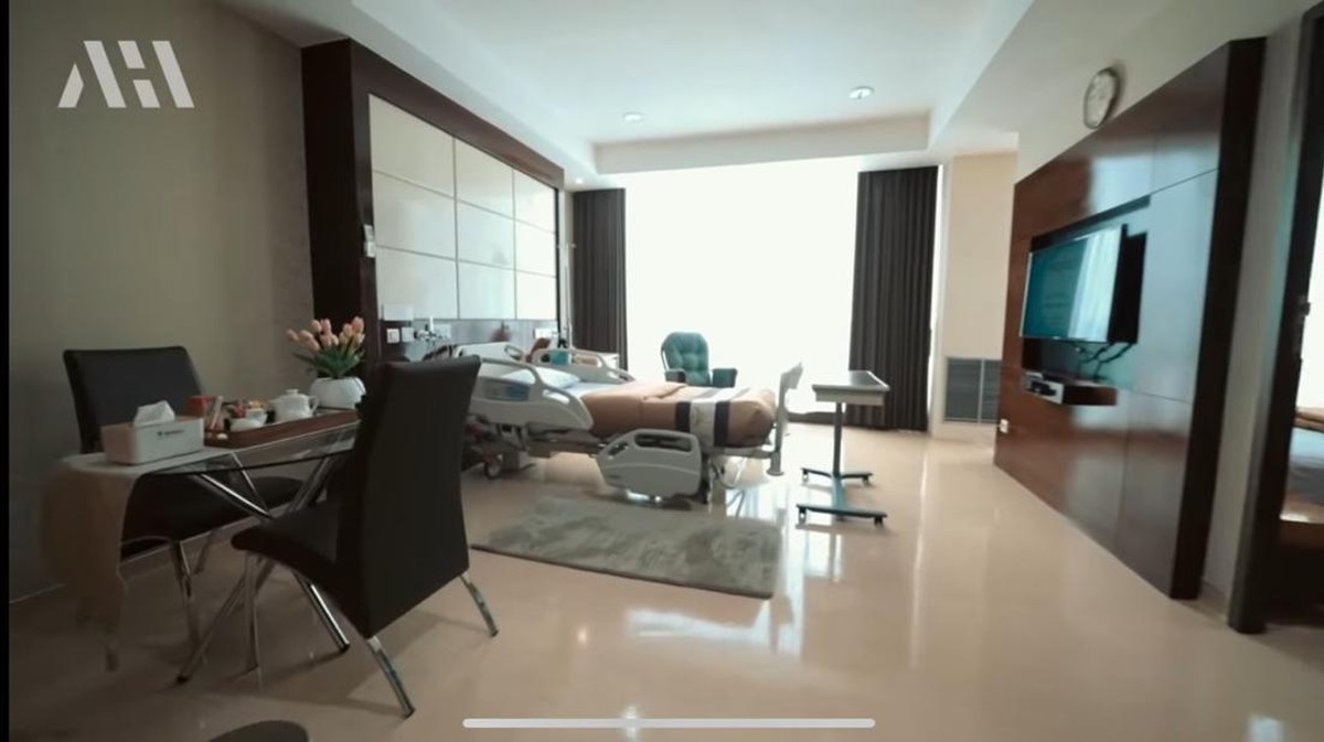 Tak tanggung-tanggung Atta Halilintar sewa satu lantai rumah sakit sambut kelahiran buah hatinya&period; Yuk&comma; intip kamar persalinannya&excl;