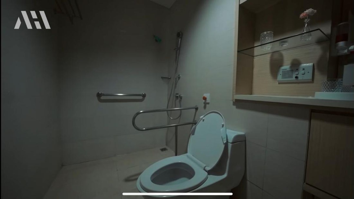 Tak tanggung-tanggung Atta Halilintar sewa satu lantai rumah sakit sambut kelahiran buah hatinya&period; Yuk&comma; intip kamar persalinannya&excl;