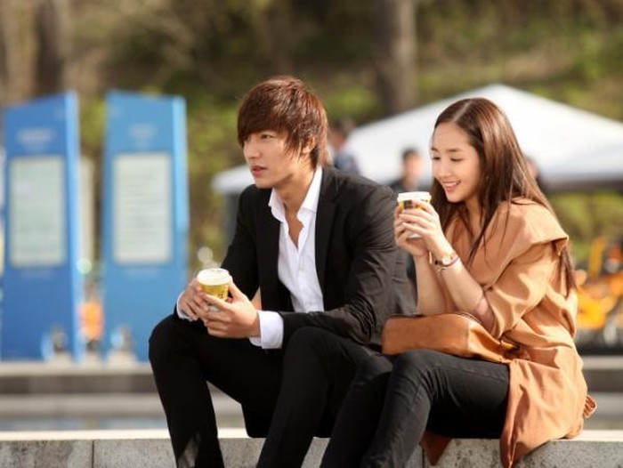 Lee Min Ho dan Park Min Young