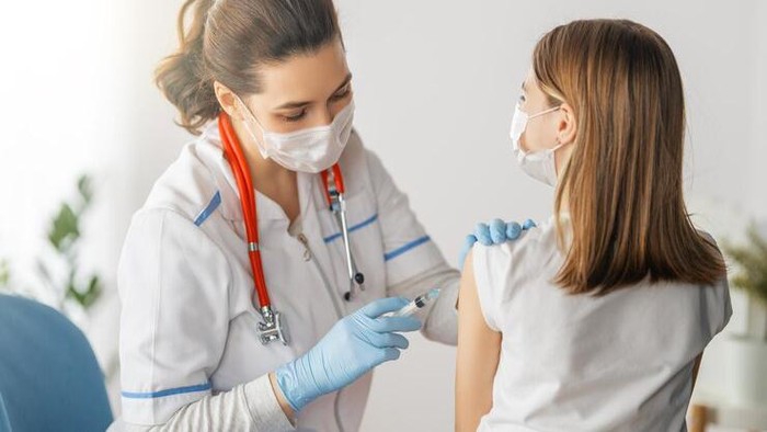 Vaksin Kanker Serviks Diwajibkan, Tapi Kenapa Cuma Gratis untuk Anak Perempuan Kelas 5-6 SD? Ini Kata Menkes