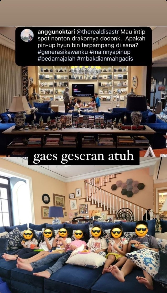 Menonton film menjadi salah satu kegiatan favorit banyak orang, tak terkecuali keluarga Dian Sastro. Ini adalah potret tempat nonton keluarga Dian. Sofa berwarna navy luas yang menghadap langsung televisi di depan. (Foto: Instagram.com/biasalahanakmuda)
