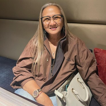 Pindah Agama usai Lihat Pohon Natal, Artis Senior Ini Ngaku Ditinggal Suami